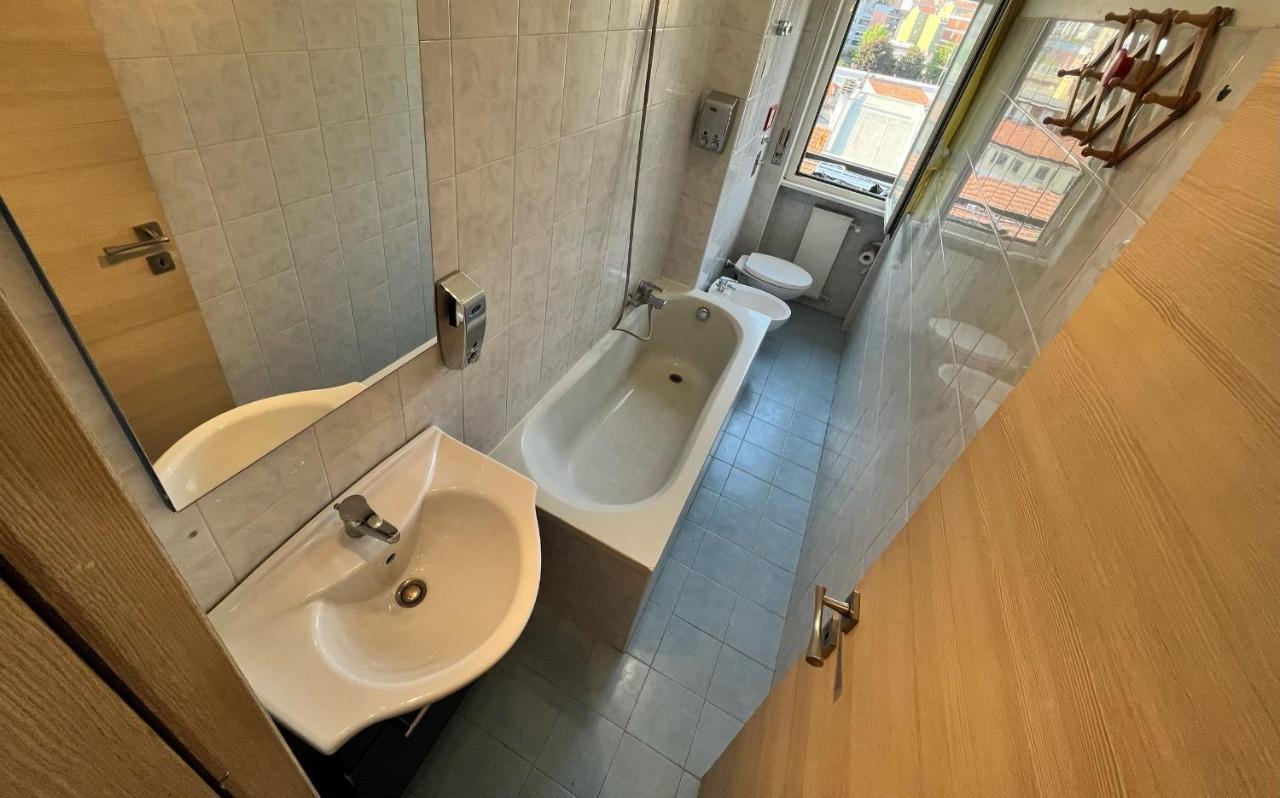 Milan Adrian Apartments Zewnętrze zdjęcie
